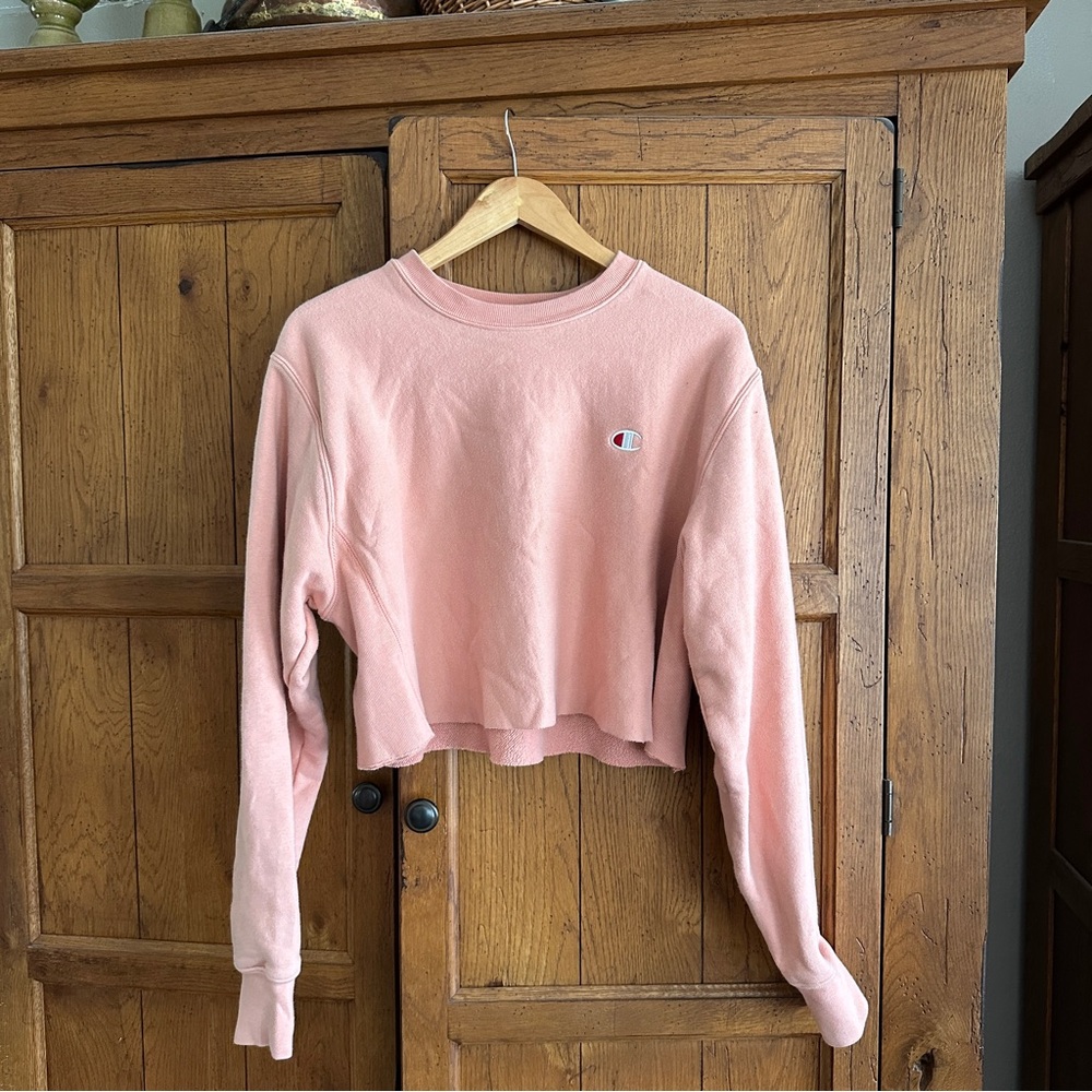 Champion Women's Light Pink Cropped Hoodie